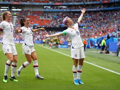Jugadoras de la selección femenina de fútbol de EE UU, en Francia, el pasado julio.