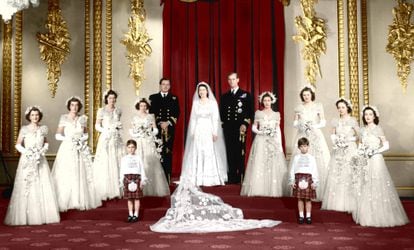 Fotografía oficial de la boda de Felipe de Edimburgo e Isabel II, celebrada en Londres el 20 de noviembre de 1947.