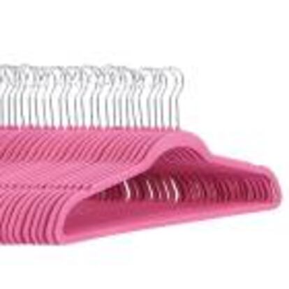 Perchas de terciopelo de colores