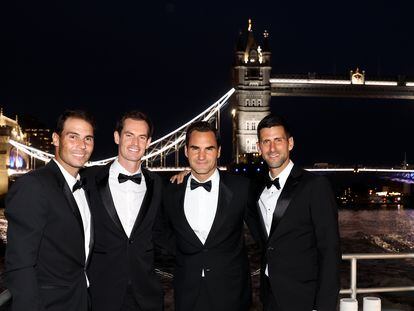 De izquierda a derecha: Rafael Nadal, Andy Murray, Roger Federer y Novak Djokovic este jueves en la gala previa de la Laver Cup en Londres.