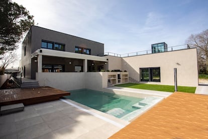Casa de Marcos Llorente en la urbanización Villafranca del Castillo (Madrid).