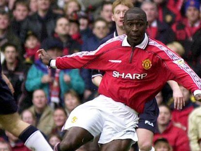 Andy Cole, en un partido en 2000.