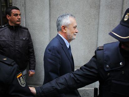 José Antonio Griñán llegaba, en abril de 2015, al Tribunal Supremo de Madrid para declarar en el caso de los ERE de Andalucía.
