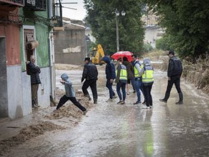 La gota fría causa desbordamientos de ríos, desalojos y destrozos en Valencia, Murcia y Castilla-La Mancha