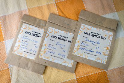 Semillas de lechuga, perejil y naranjilla, producidas por Doris Arroba