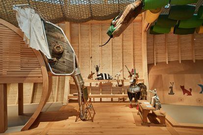 <b>Arca de Noé para niños.</b> Lograr una convivencia respetuosa entre humanos y animales es el objetivo de ANOHA, un nuevo espacio de 2.700 metros cuadrados del Museo Judío de Berlín en el que se ha instalado una enorme arca con 150 esculturas de animales creados con material reciclado para que los niños jueguen, los cuiden y alimenten. Más información: <a href="https://anoha.de/" target="_blank">anoha.de</a>