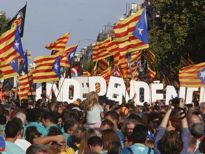 Miles de personas, este miércoles en la manifestación de la Diada en Barcelona. En vídeo, así ha sido Diada de este año.