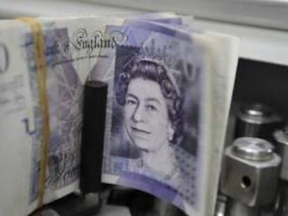 La libra esterlina repunta frente al dólar tras tocar mínimos de dos años