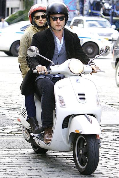 A Naomi Watts y a su pareja, Liev Schreiber, les gusta desplazarse en moto por las calles de Manhattan.