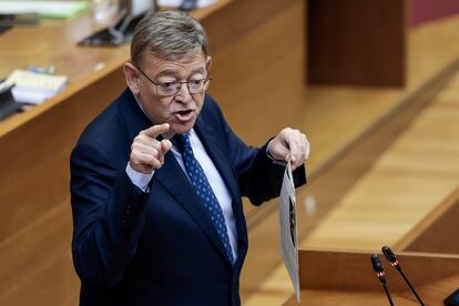 El president de la Generalitat, Ximo Puig, durante su intervención en la sesión de control del pleno de las Cortes celebrado este jueves.