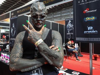 El francés Anthony Loffredo, conocido por The Black Alien, en la Expo Tattooarte de México en 2011.