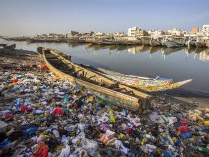 Muchas ciudades africanas se enfrentan al problema de la gestión de residuos. El caso de Saint Louis (Senegal), sin planta de tratamiento y con un sistema deficiente de recogida de desechos, es paradigmático