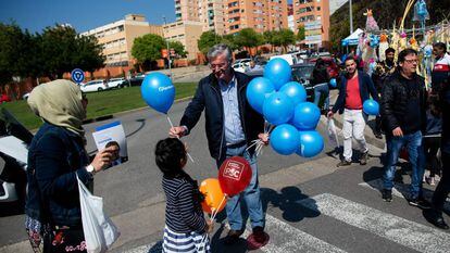 Reparto de propaganda electoral en Barcelona.