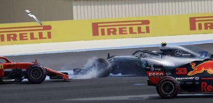 Bottas hace un trompo tras recibir el impacto de Vettel en el circuito de Paul Ricard.