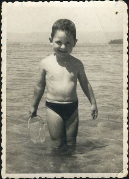 Rajoy, en la playa de Sanxenxo. La foto la tom&oacute; Felipe L&oacute;pez y la ha reproducido Xurxo Lobato.