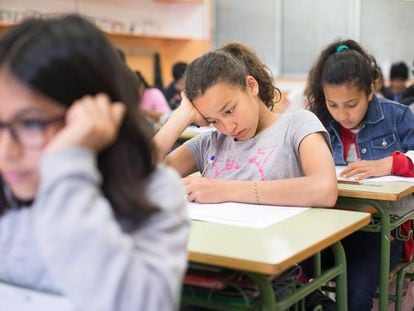 Alumnes de primària en una escola de Barcelona.