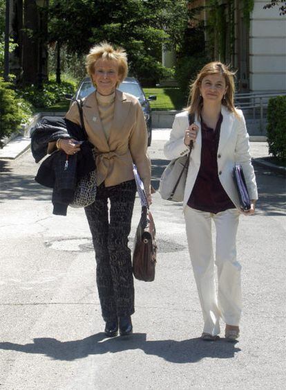 María Teresa Fernández de la Vega y Bibiana Aído.