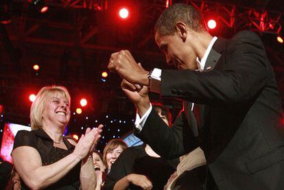 Barack Obama, en un baile tras llegar a la presidencia.