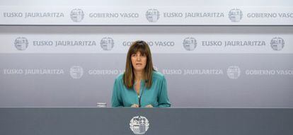 La portavoz, Idoia Mendia, en la rueda de prensa tras la reunión semanal del Gobierno vasco.