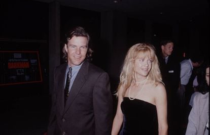 Dennis Quaid, hermano de Randy (aunque hoy no tienen relación) y Meg Ryan, su excuñada, fotografiados en 1995.