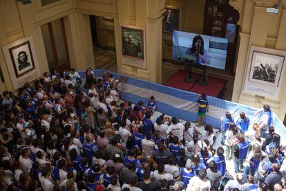 Galería de los patriotas latinoamericanos en la Casa Rosada con Kirchner, Chávez, Che Guevara y Allende en lugar destacado.