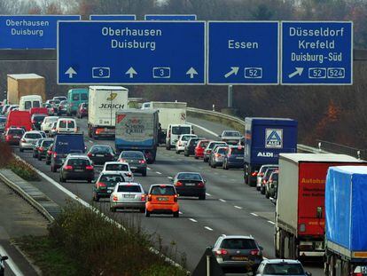 Imagen de un atasco el pasado invierno en la autopista A3, entre Colonia y Duisburgo. 