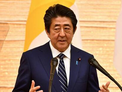 Shinzo Abe, primer ministro de Japón.
 