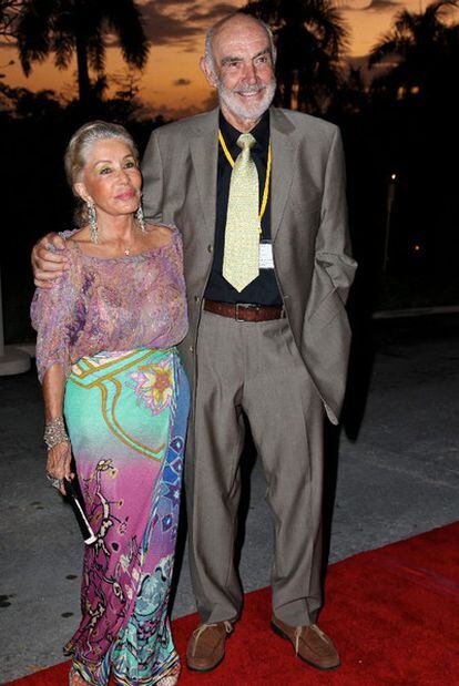 El actor Sean Connery y su esposa Micheline Roquebrune, en 2009.
