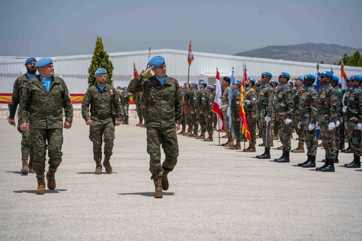 Exterior de gran capacidad militar táctico del ejército de