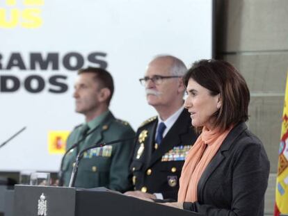 María José Sierra (primer término), jefa de área del Centro de Coordinación de Alertas y Emergencias Sanitarias del Ministerio de Sanidad (CCAES), durante la rueda de prensa ofrecida el pasado miércoles en el Palacio de la Moncloa para informar sobre el coronavirus.
