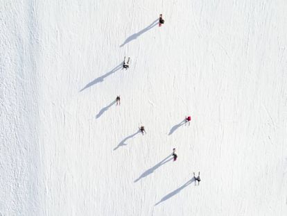 El puente de la Constitución (del 6 al 8 de diciembre) marca el inicio de la temporada de nieve en muchas estaciones de esquí españolas. 
