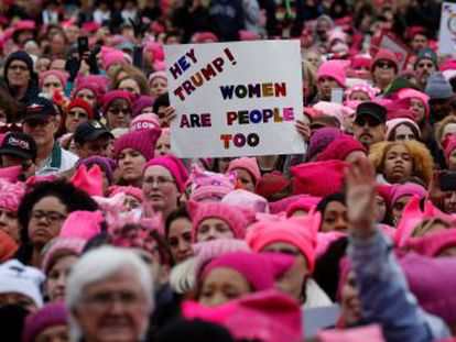 La tercera marcha de las mujeres celebra los avances en las últimas elecciones y vuelve a llenar cientos de ciudades en Estados Unidos, pero con el movimiento dividido