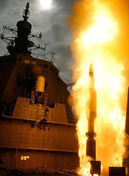 Lanzamiento de un misil desde un destructor japonés en aguas de Hawai en diciembre pasado.