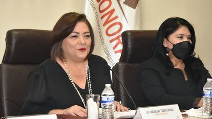 Guadalupe Taddei Zavala en un evento del Instituto Nacional Electoral de Sonora.