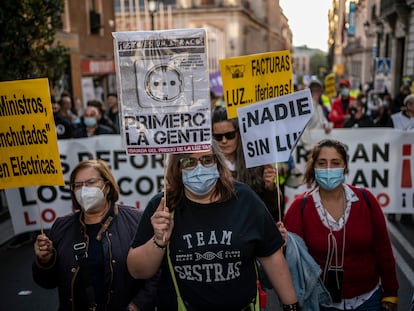 Manifestación contra la subida del precio de la luz y el gas, este jueves en Madrid.