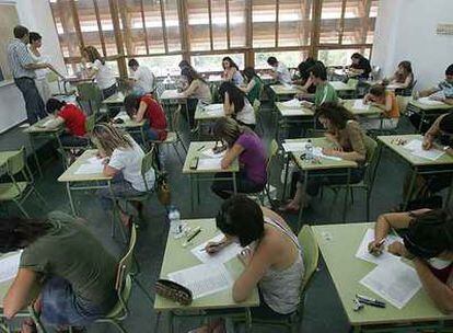 Oposiciones para profesores de Primaria y Secundaria en Cheste (Valencia).