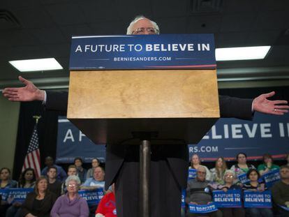 Sanders interviene en Waterloo, Iowa.