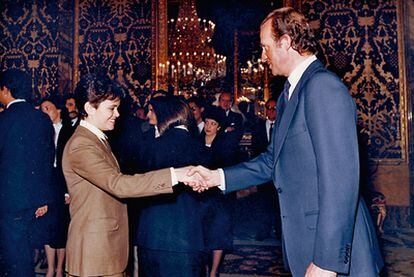 Con el Rey, al ingresar en la carrera judicial en 1985.