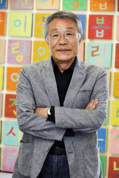 El escritor coreano Hwang Sok-yong en Madrid.