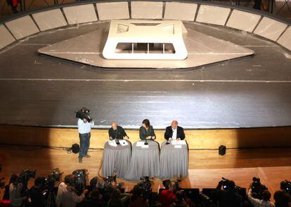 Aspecto del escenario donde se celebrará el debate entre Rubalcaba y Rajoy.
