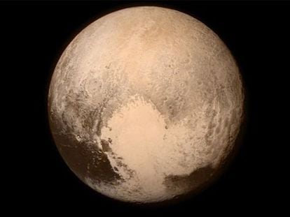 Imagen de Plutón presa a 766.000 quilòmetres de distància