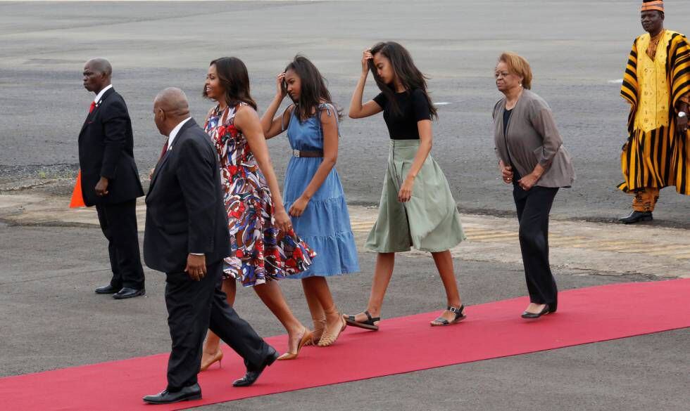 Michelle Obama, con sus hijas Sasha y Malia, y su madre Marian Robinson.