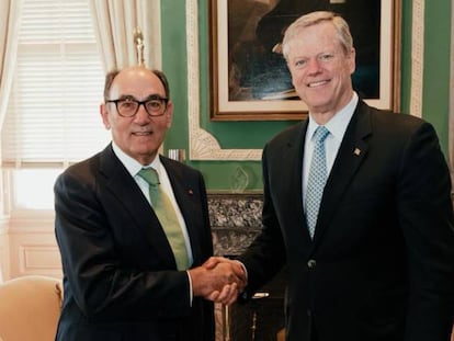 El presidente de Iberdrola, Ignacio Galán, y el gobernador de Massachusetts, Charlie Baker.