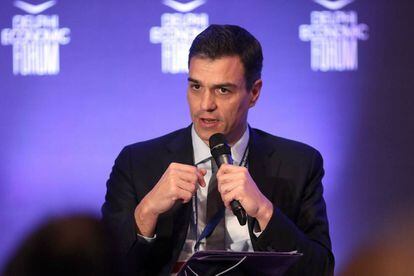 El l&iacute;der del PSOE, Pedro S&aacute;nchez, en una conferencia sobre la Uni&oacute;n Europea en el III Foro Econ&oacute;mico de Delfos, en Grecia. 