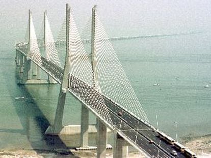 El puente Vasco de Gama, sobre la desembocadura del Tajo.