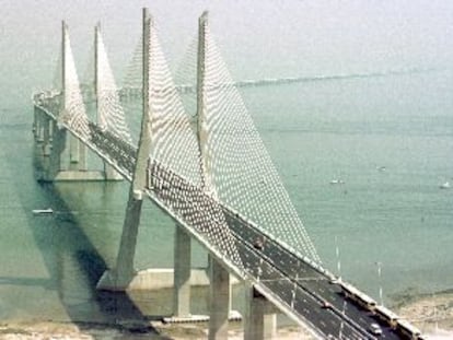 El puente Vasco de Gama, sobre la desembocadura del Tajo.