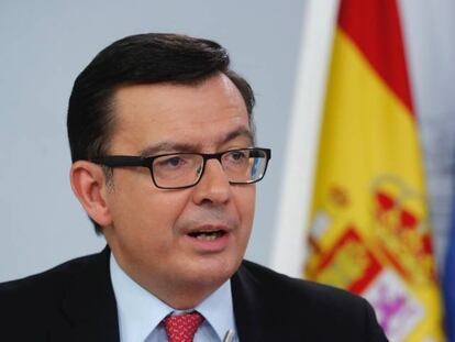 Rom&aacute;n, Escolano, ministro de Econom&iacute;a. 