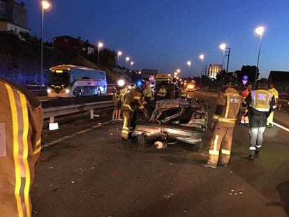 Vehículo siniestrado en la AP-9 en Vigo.