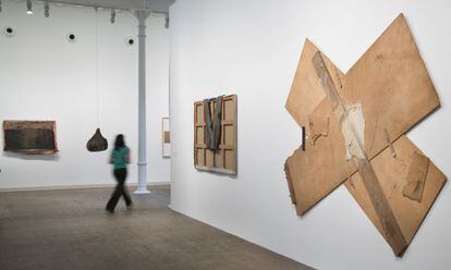 Un aspecto de la exposición Antoni Tàpies desde dentro.