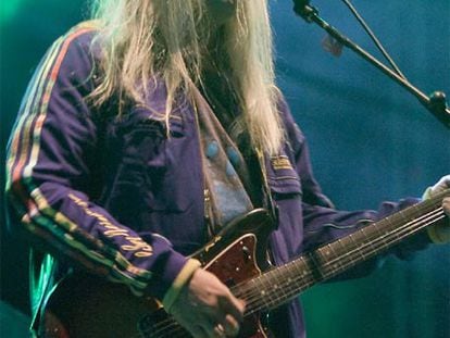 El líder de Dinosaur Jr., durante su actuación.